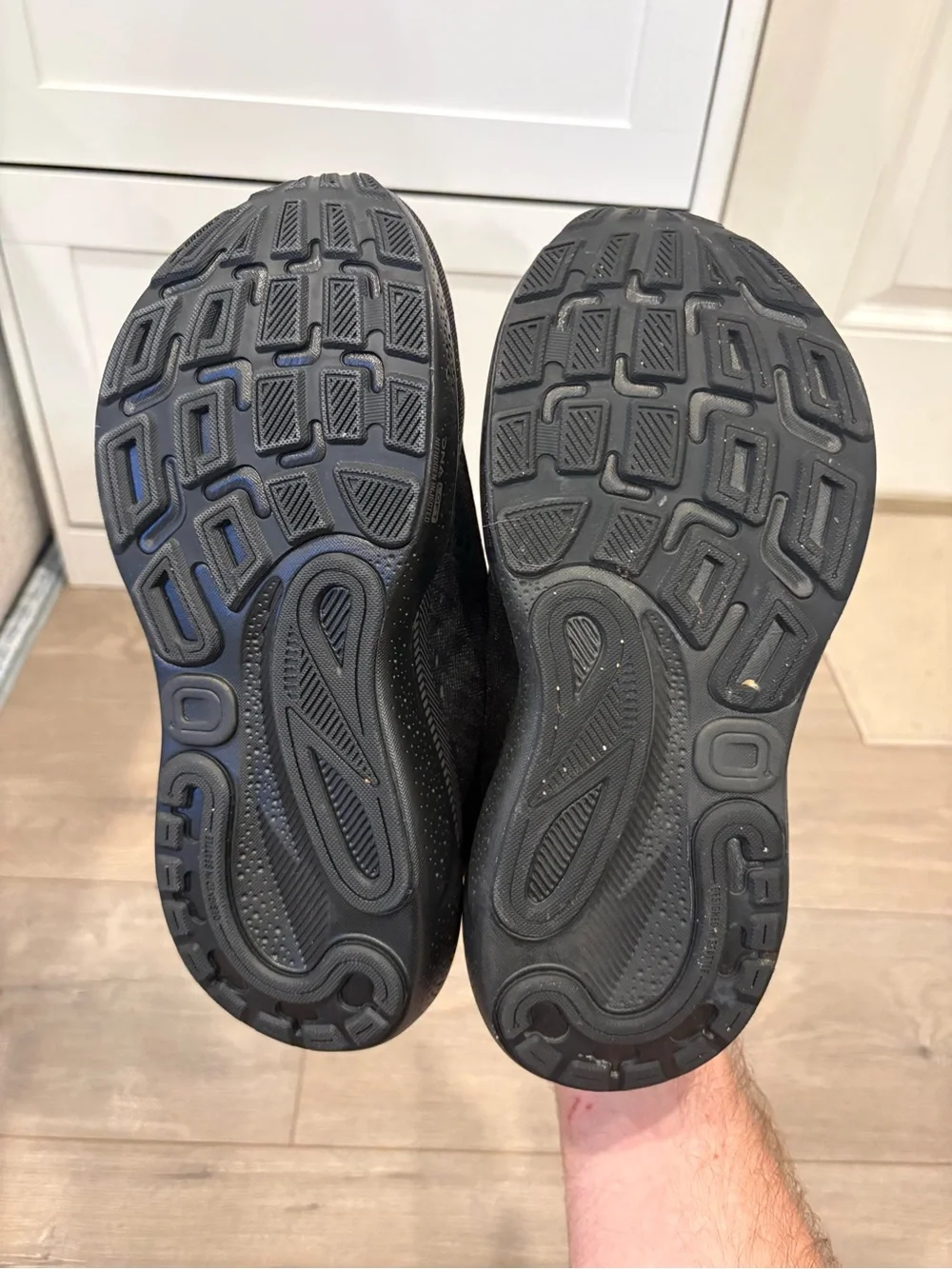 Brooks Adrenaline GTS 24 Womens Size 10 2E Black Athletic Running Shoes Sneakers